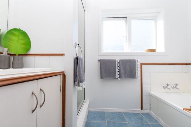 Photo of property in 19 Ellicott Road, Nawton, Hamilton, 3200