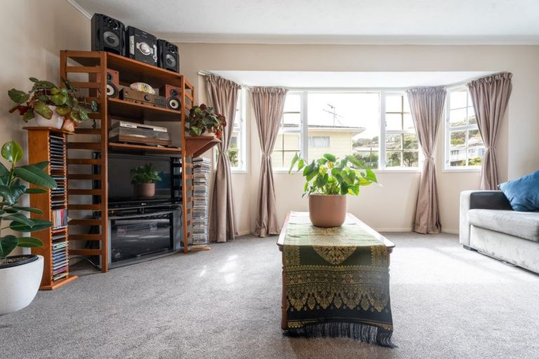 Photo of property in 49 Cortina Avenue, Johnsonville, Wellington, 6037