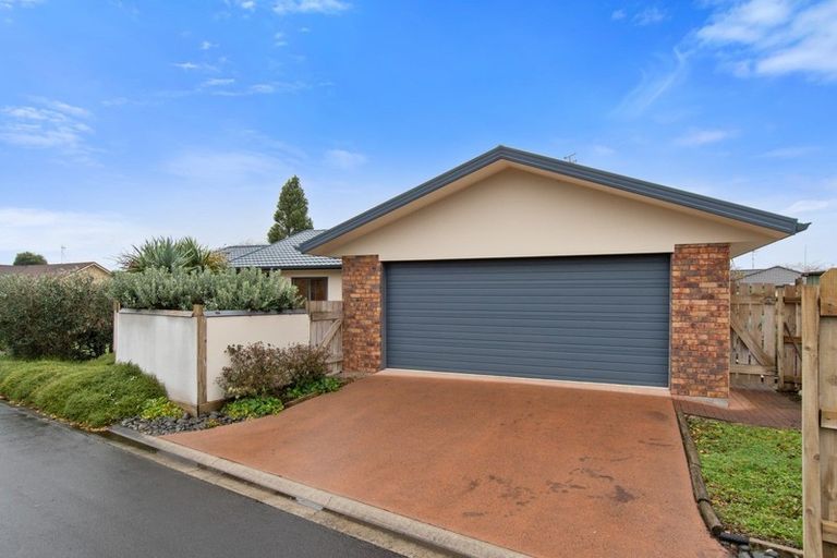 Photo of property in 5 Twickenham Close, Katikati, 3129