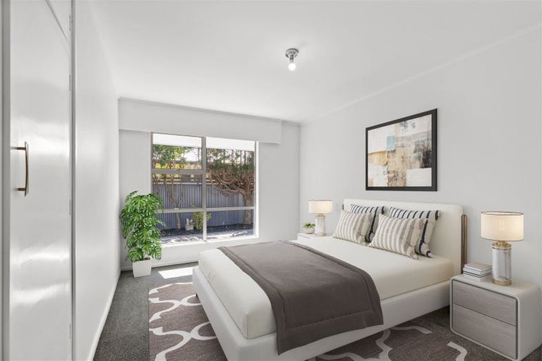 Photo of property in 385 Main North Road, Redwood, Christchurch, 8051