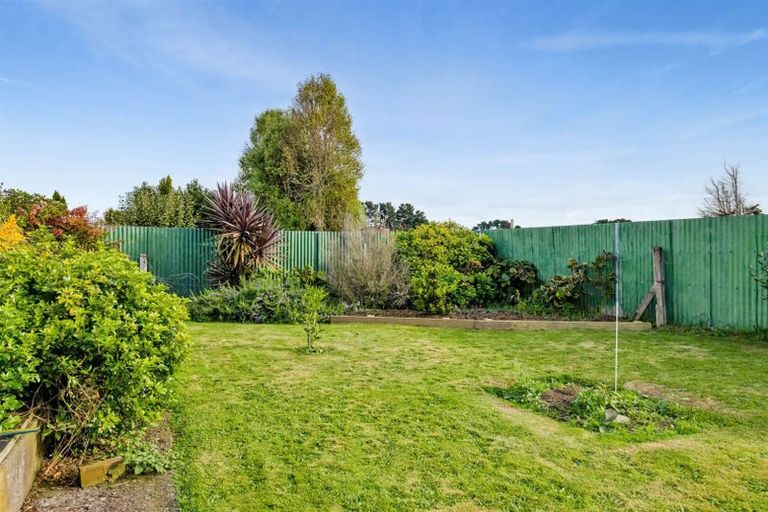 Photo of property in 21 Castle Street, Eltham, 4322