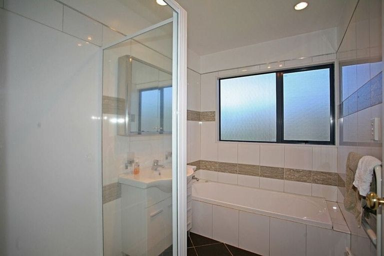 Photo of property in 3 Baldoyle Way, Casebrook, Christchurch, 8051