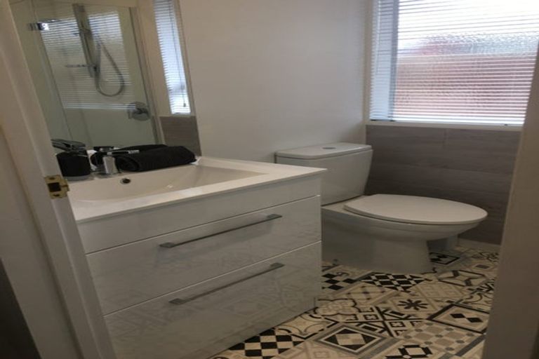 Photo of property in 4/18 Burdale Street, Riccarton, Christchurch, 8011