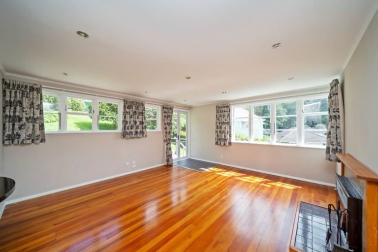 Photo of property in 60 Glenpark Avenue, Frankleigh Park, New Plymouth, 4310