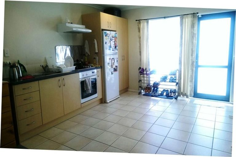 Photo of property in Tuscany Way, 15/3 Ambrico Place, New Lynn, Auckland, 0600