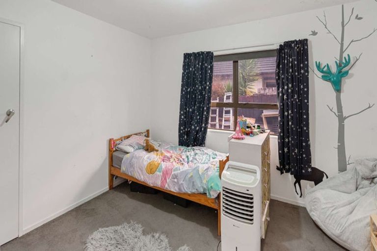 Photo of property in 1 Bullmore Place, Pukehangi, Rotorua, 3015