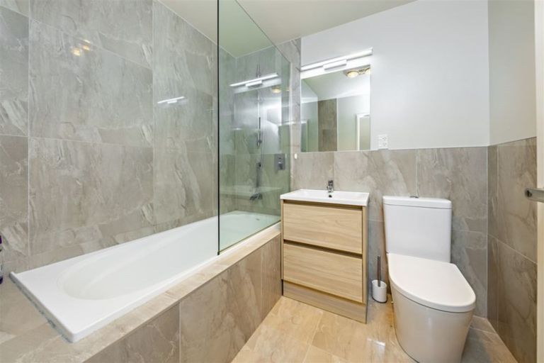 Photo of property in 31 Bellbird Street, Papakura, 2110