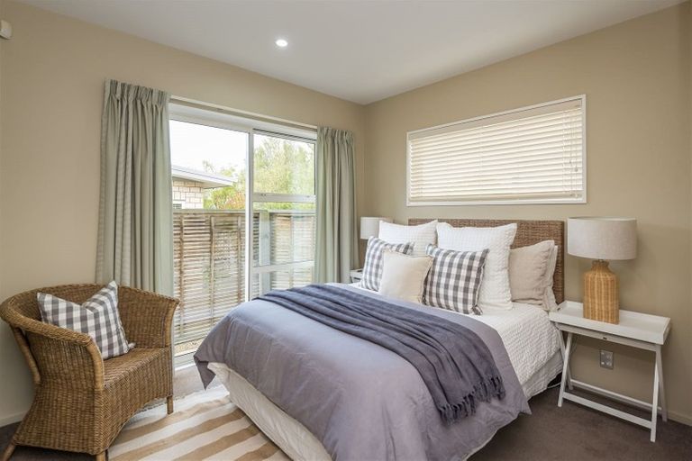 Photo of property in 4/43 Main Road, Redcliffs, Christchurch, 8081