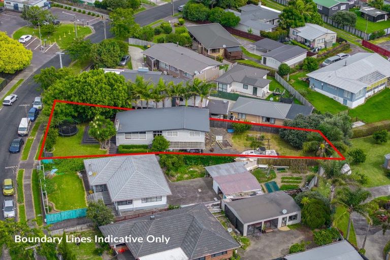 Photo of property in 11 Swan Crescent, Pakuranga, Auckland, 2010