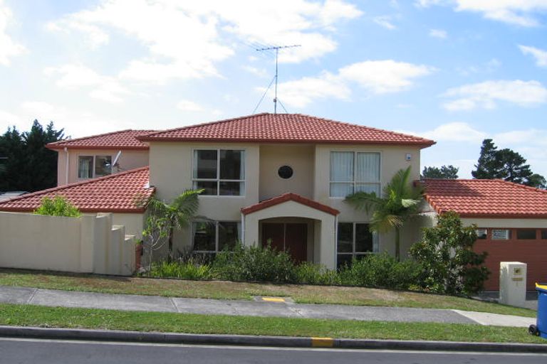 Photo of property in 1 Nottingham Place, Northcross, Auckland, 0630