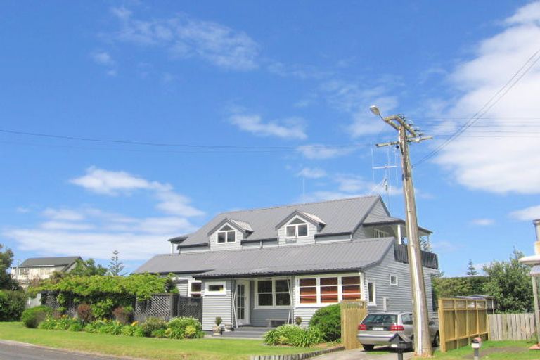 Photo of property in 1 Queen Street, Waihi Beach, 3611