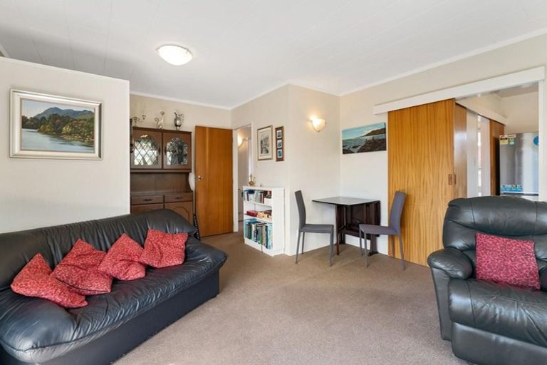 Photo of property in 126a Hillcrest Road, Raumati Beach, Paraparaumu, 5032