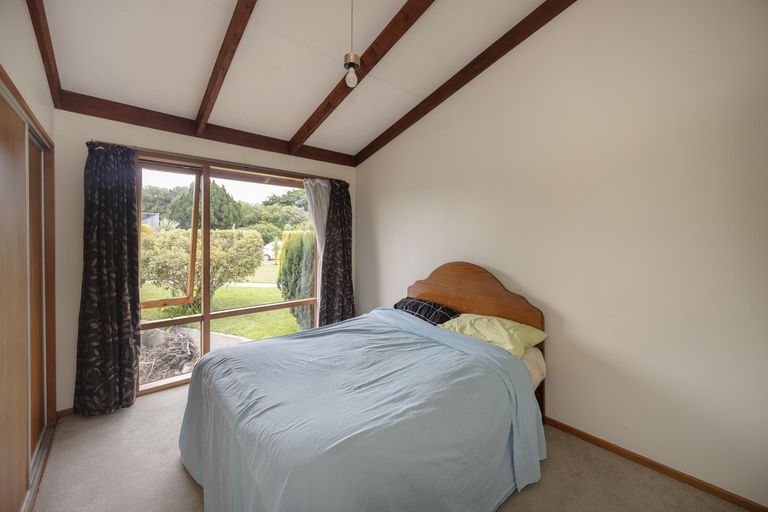 Photo of property in 23 Towey Street, Holmes Hill, Oamaru, 9401
