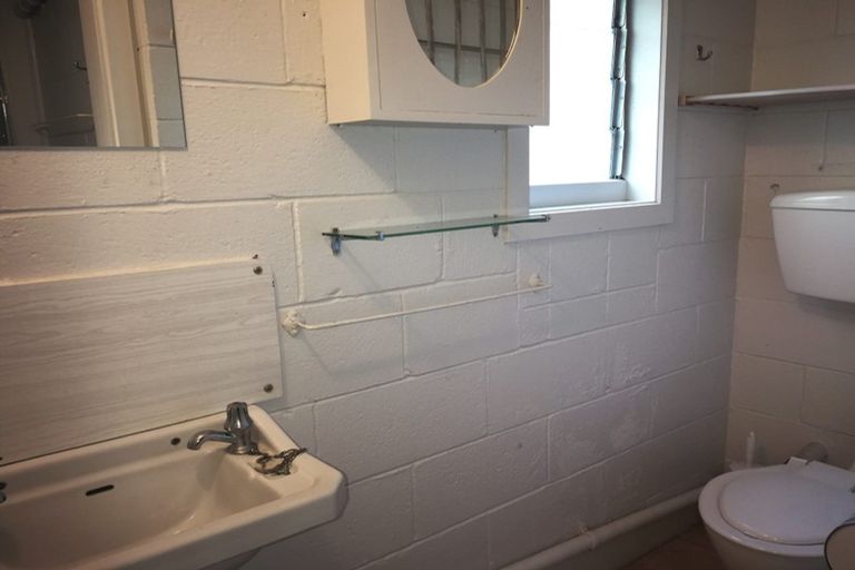 Photo of property in 34a Velma Road, Hillcrest, Auckland, 0627