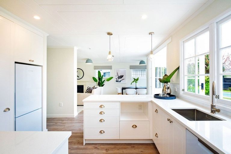 Photo of property in 11 Simla Avenue, Havelock North, 4130