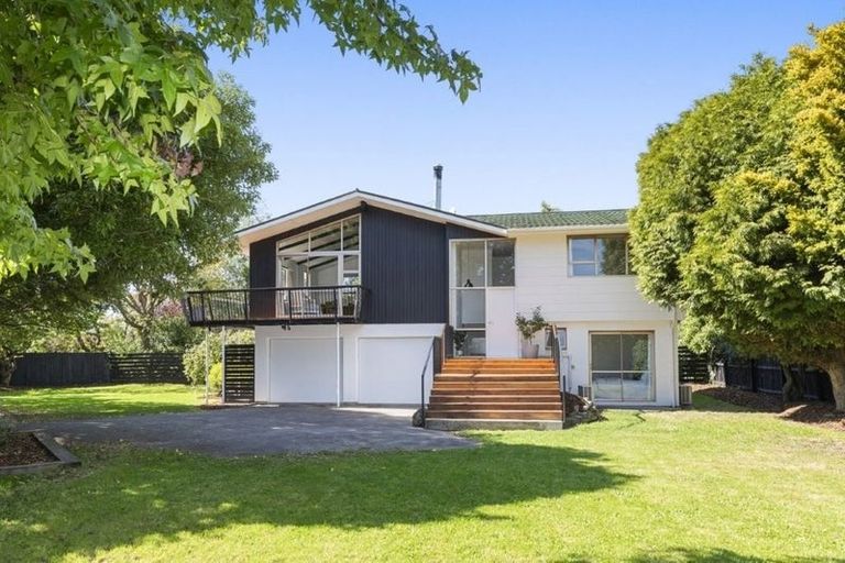 Photo of property in 11a Lombard Place, Avonhead, Christchurch, 8042