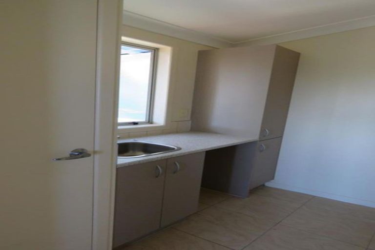 Photo of property in 55 Pioneer Road, Moturoa, New Plymouth, 4310