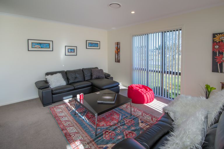 Photo of property in 68 Tutaipatu Avenue, Pegasus, 7612