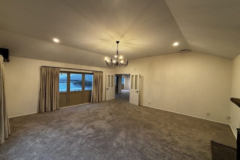 Photo of property in 361 Tukapa Street, Hurdon, New Plymouth, 4310