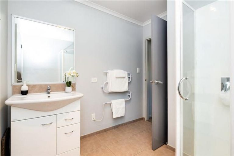 Photo of property in Parkvale Estate, 1232/10 Howard Street, Parkvale, Hastings, 4122