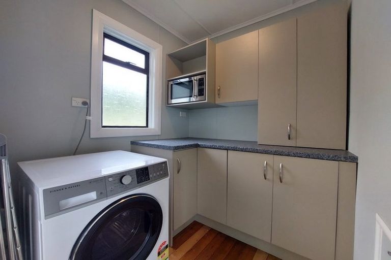 Photo of property in 4 Havelock Place, Blagdon, New Plymouth, 4310