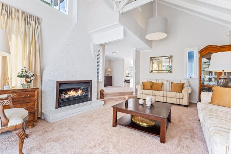 Photo of property in 31 Milford Road, Milford, Auckland, 0620