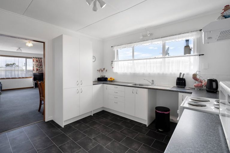 Photo of property in 6 Kingsford Street, Bell Block, New Plymouth, 4312