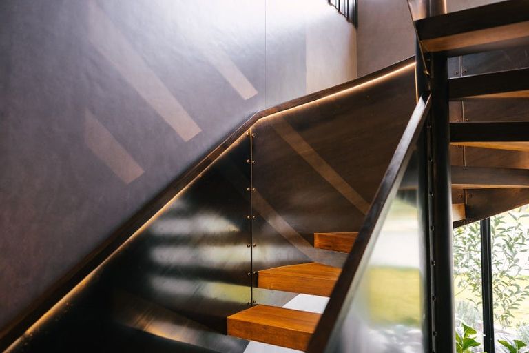 Photo of property in 69 Kanuka Drive, Hokowhitu, Palmerston North, 4410