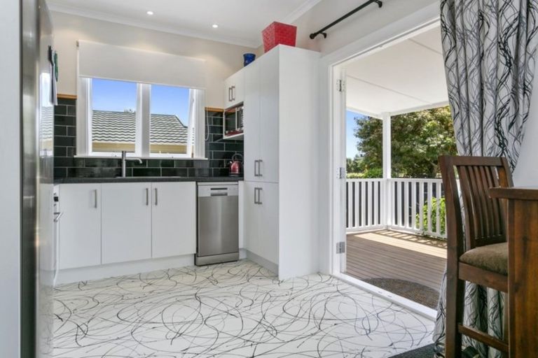 Photo of property in 165 Robinson Street, Cambridge, 3434