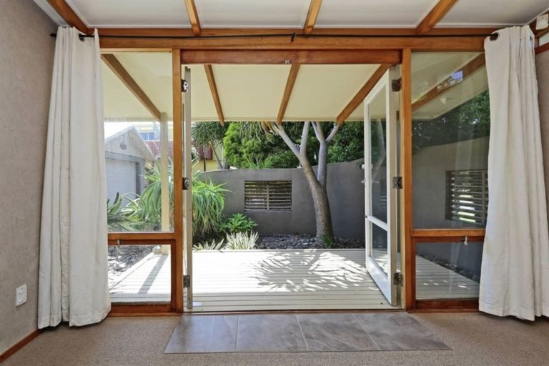 Photo of property in 7 Gillies Crescent, Waimarama, Havelock North, 4294