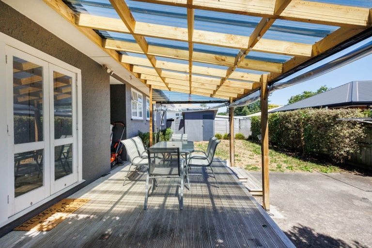 Photo of property in 27 Knowles Street, Terrace End, Palmerston North, 4410
