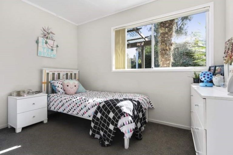 Photo of property in 10 Capricorn Place, Browns Bay, Auckland, 0630