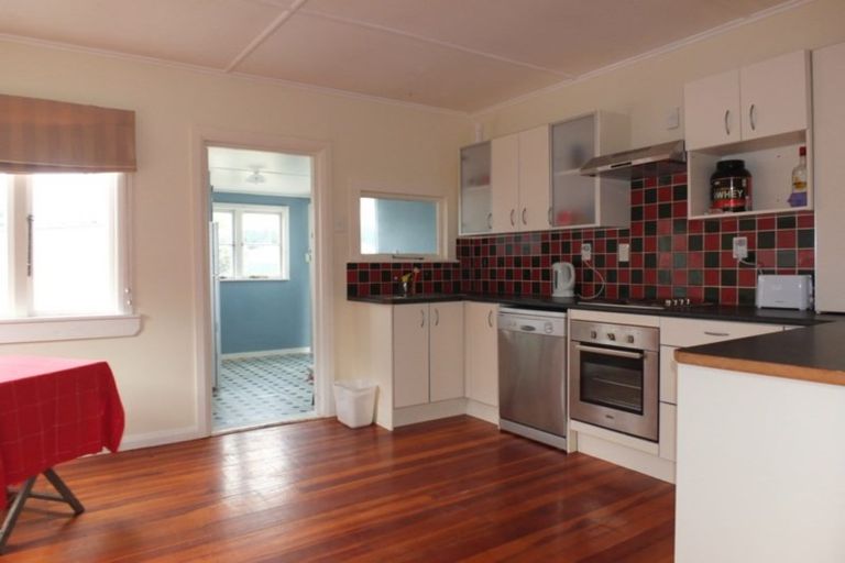 Photo of property in 15 Seabury Avenue, Foxton Beach, Foxton, 4815