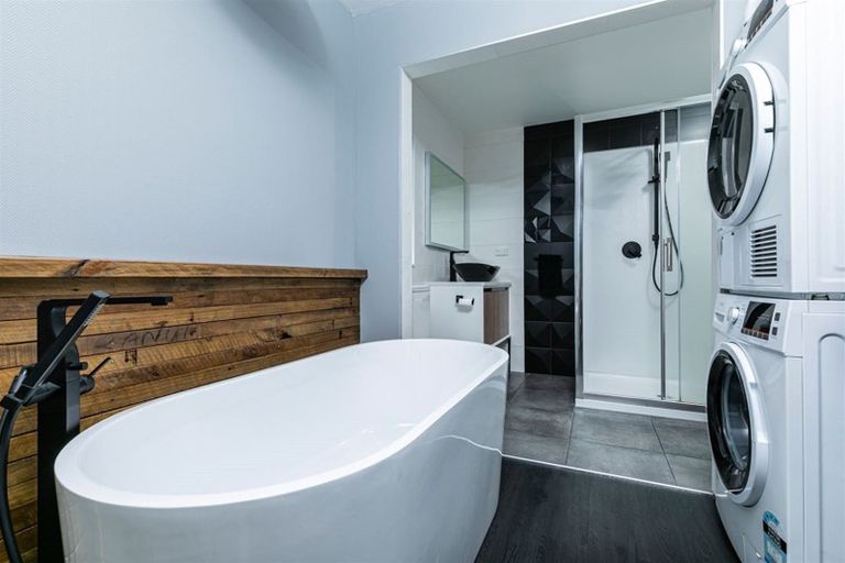 Photo of property in 22 View Ridge Drive, Ranui, Auckland, 0612