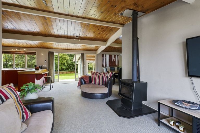 Photo of property in 8 Woodstock Place, Hokowhitu, Palmerston North, 4410