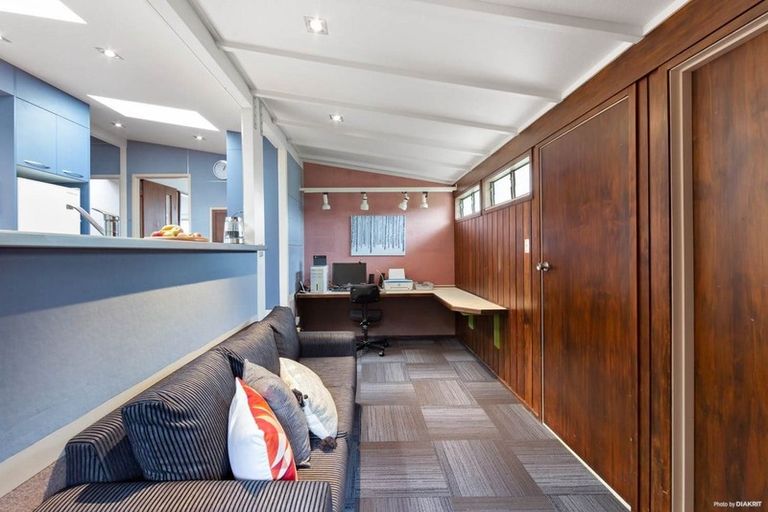 Photo of property in 46 Potter Avenue, Northcote, Auckland, 0627