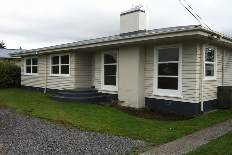Photo of property in 35 Corlett Street, Utuhina, Rotorua, 3015