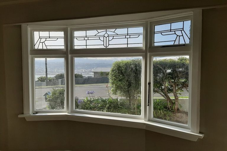 Photo of property in 118 Larnach Road, Vauxhall, Dunedin, 9013