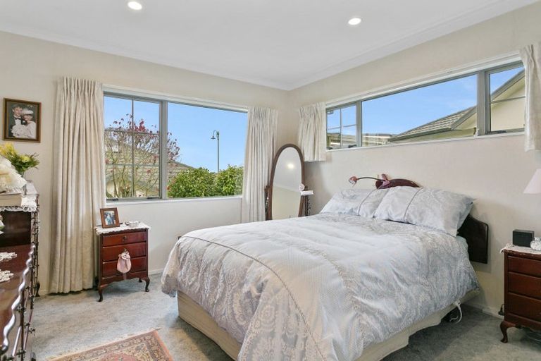 Photo of property in 10 Lakeridge Close, Rangatira Park, Taupo, 3330