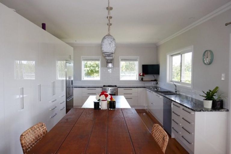 Photo of property in 490 Whitehills Road, Waitoki, Silverdale, 0994