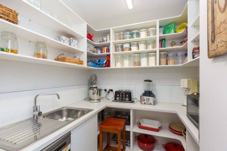 Photo of property in 3 Garrett Drive, Whalers Gate, New Plymouth, 4310