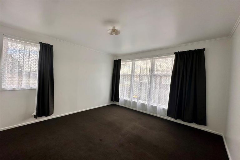 Photo of property in 18 Bolton Place, Otara, Auckland, 2023
