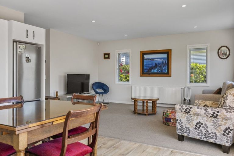 Photo of property in 25 Chateau Crescent, Rangatira Park, Taupo, 3330