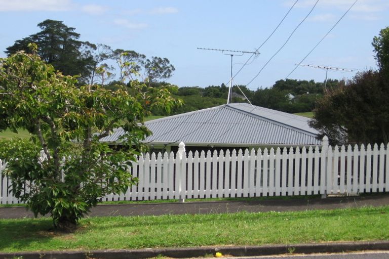 Photo of property in 170 Methuen Road, New Windsor, Auckland, 0600