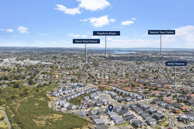 Photo of property in 23b Poruru Close, Papakura, 2110