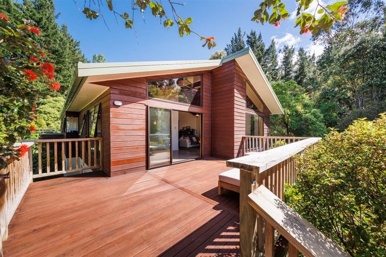 Photo of property in 296 Aokautere Drive, Aokautere, Palmerston North, 4471