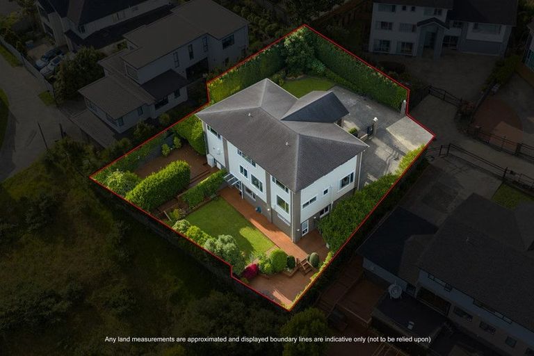 Photo of property in 4b Hilton Close, Fairview Heights, Auckland, 0632