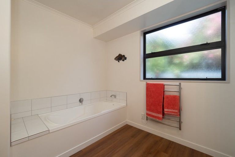 Photo of property in 17 Buckleys Terrace, Tinwald, Ashburton, 7700