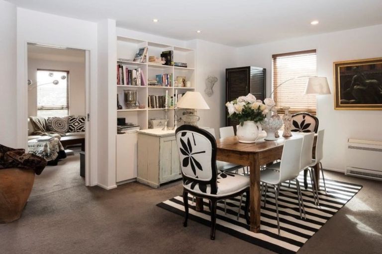 Photo of property in 22a Aikmans Road, Merivale, Christchurch, 8014