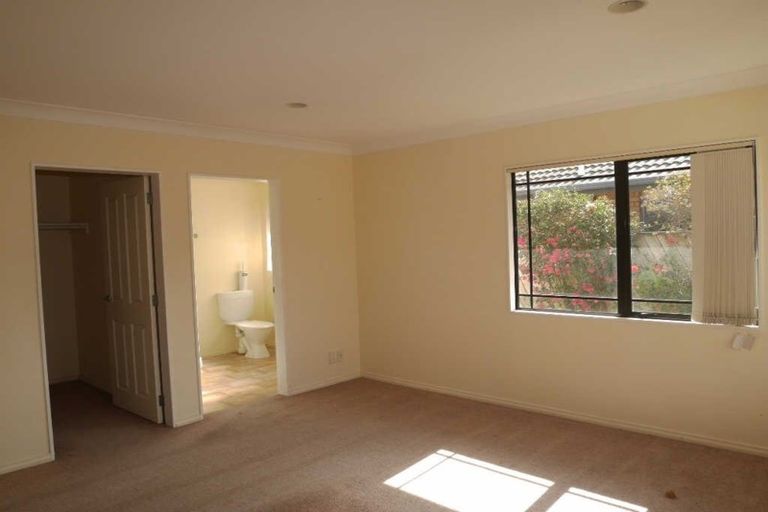 Photo of property in 3 Compass Court, Paraparaumu, 5032